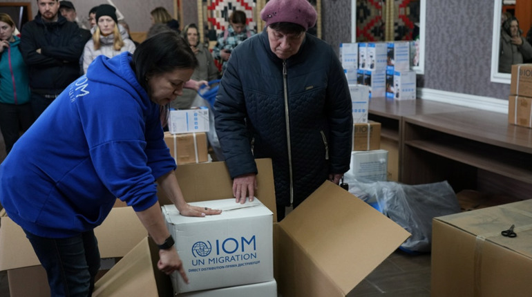 Переселенцям з Луганщини видаватимуть гуманітарку. Потрібно зареєструватися до 17 травня
