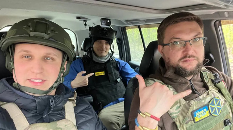 “Допомагаємо тим, хто у небезпеці” - волонтер розповів про роботу у Волноваському районі