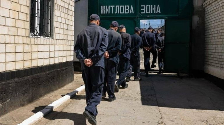 Україна звільнила 350 засуджених для участі у війні, на черзі ще понад 4000 заявок
