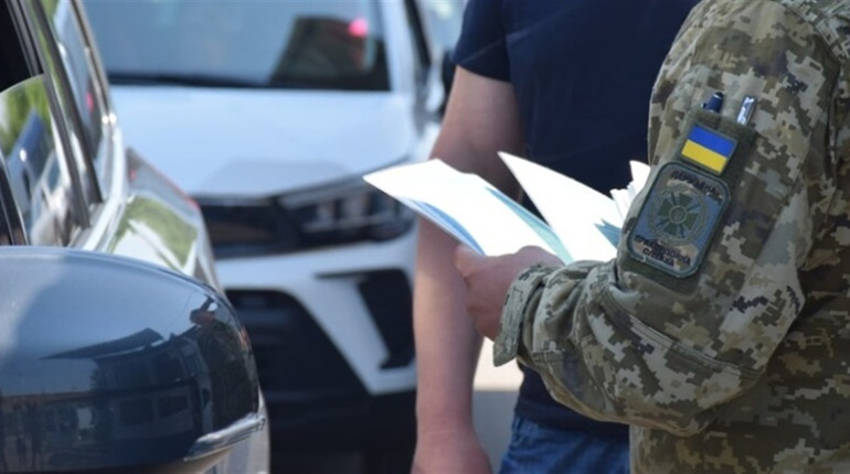 Мобілізація транспортних засобів в Україні: правила, процедури та обмеження