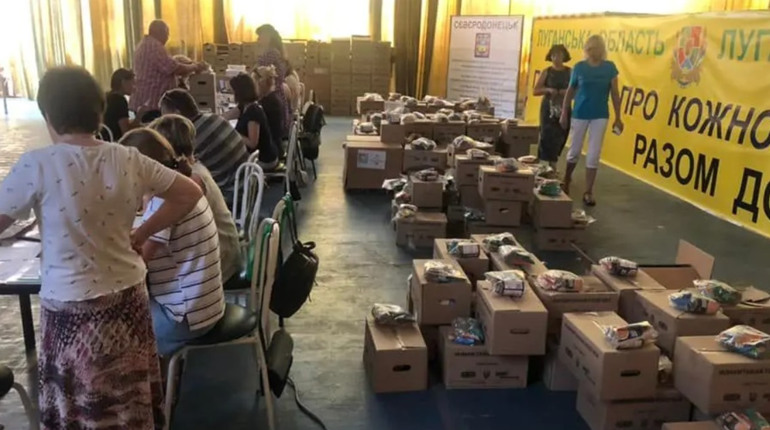 Гуманітарка травня. Скільки проднаборів за місяць отримали переселенці з Луганщини