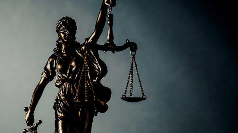Миколаївський суд арештував майно судді Берлімової з Генічеська, через підозру у держзраді