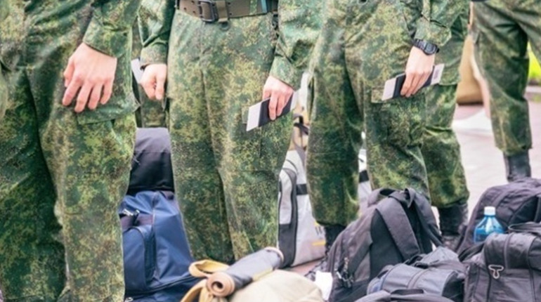 У Мелітополі чоловіків 60-65 років заставляють підписувати контракти в армію рф — ЦНС