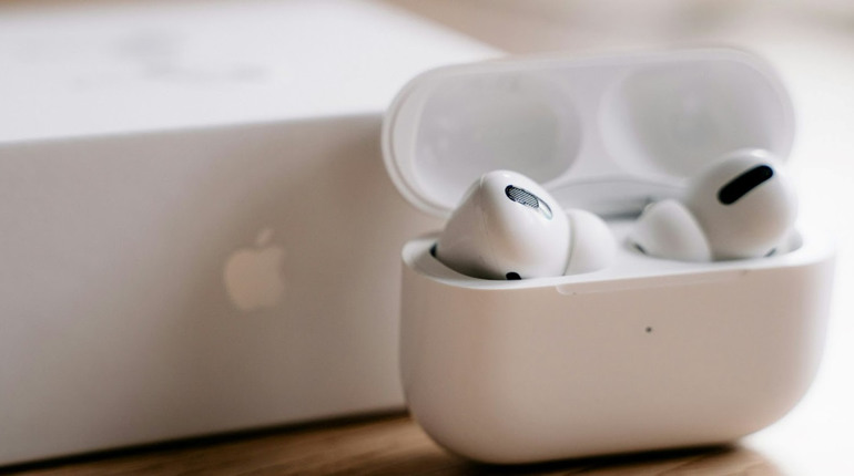 AirPods Pro vs AirPods Pro 2: як вибрати ідеальні навушники?