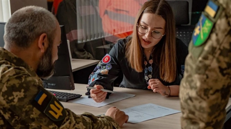 Дніпропетровщина розробляє нову комплексну програму підтримки ветеранів