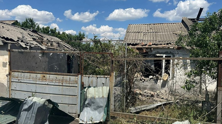 Торецька громада під вогнем: є загиблий, зруйновані житлові будинки та інфраструктура