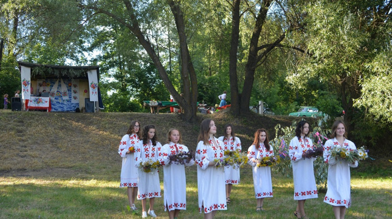 Вчора Трійця, сьогодні — Івана Купала. Пояснюємо, чому "зустрілися" два свята