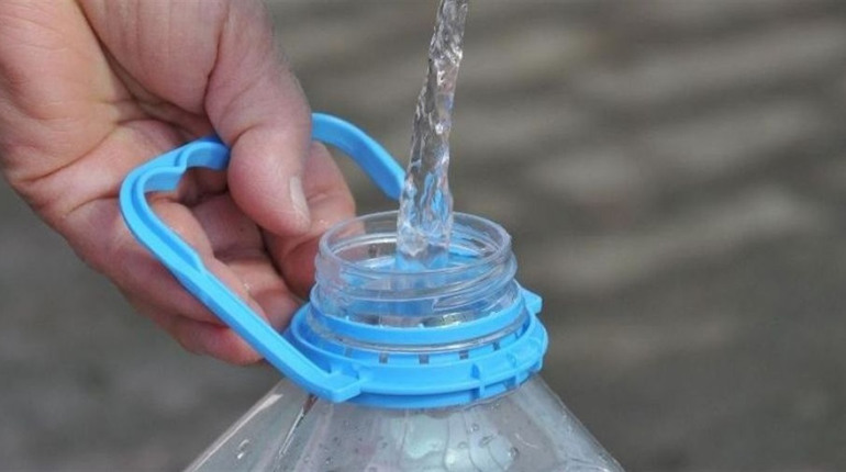 У Лозовій сталася аварія на водопровідній мережі. Хто перебуває без води до усунення неполадок