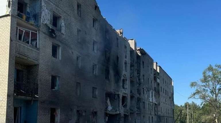 Торецька громада під нищівним вогнем - 18 ударів за добу: один загиблий та восьмеро поранених