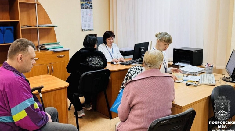 Покровська громада забезпечує комплексну підтримку понад 21 тисячі внутрішньо переміщених осіб