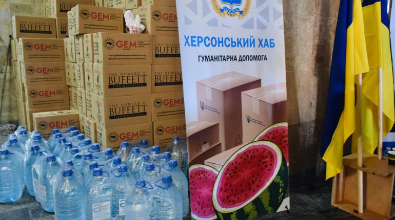 У Львові та Дніпрі відкриють додаткові гуманітарні хаби херсонців: які послуги вони надаватимуть