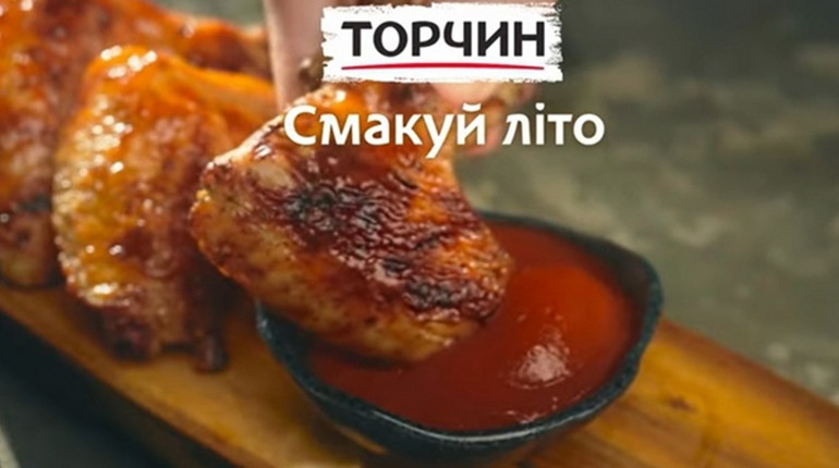 Соковиті курячі крильця на грилі: ідеальний рецепт для вечері на природі