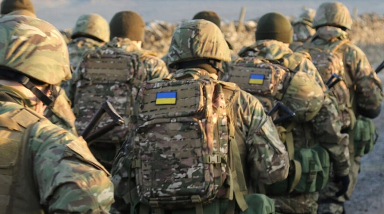 Контракт чи мобілізація - що обрати. Усі нюанси в одній статті