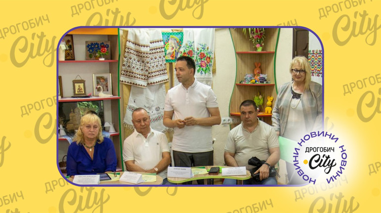 Завершення навчання в Університеті Третього Віку в Трускавці: успіх для людей 60+