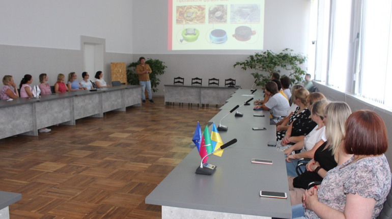 У Мені провели тренінг з мінної безпеки для працівників міськради та комунальних установ