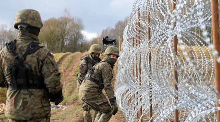 Росіяни намагаються конфіскувати український паспорт у людей, які повертаються на ТОТ Запоріжжя