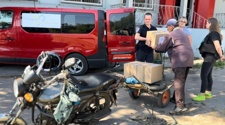 Волонтери БО "Благодійний фонд Серця незламних" організували гуманітарну місію для петропавлівців