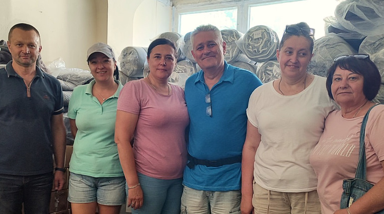 Допомога переселенцям з Луганщини. Що отримали ВПО в гумштабах за півроку