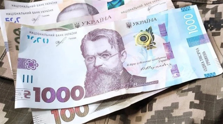 Петропавлівська СВА підтримує Захисників і Захисниць України з громади грошовими виплатами