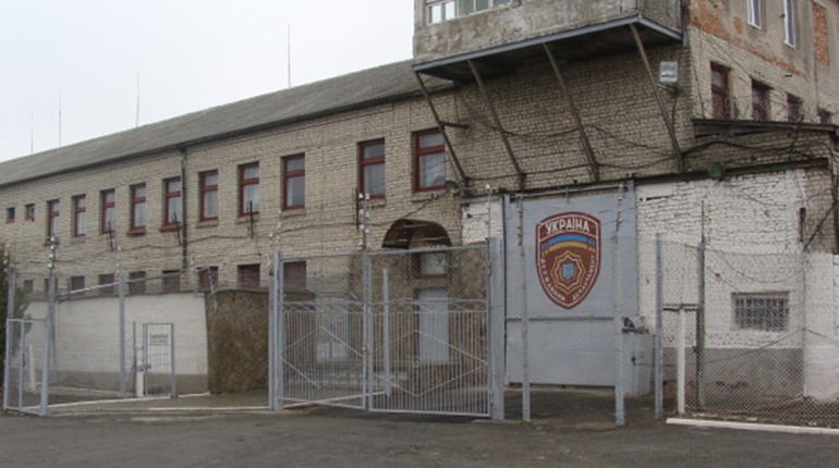 Чергову мешканку Волноваського району засуджено за колабораційну діяльність — вирок суду