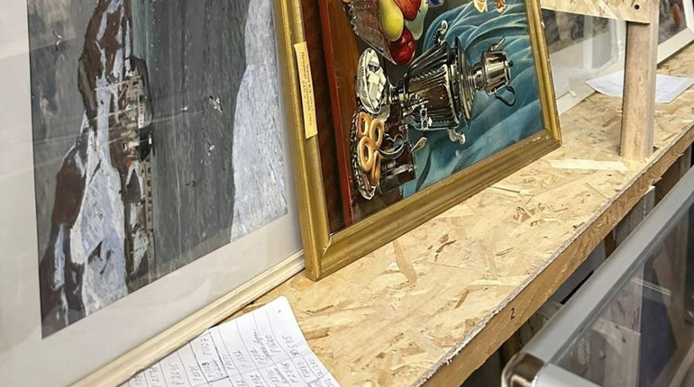 Музейники ідентифікували 5 творів херсонського художника, викрадених росіянами