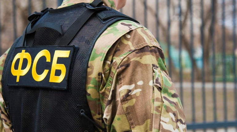 Окупанти намагаються ізолювати "посадовців" Луганщини від новин з України