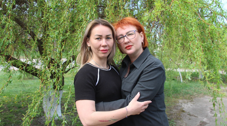 "Моя дитина спала на чужій подушці": історія сестер, які евакуювалися із Луганщини на Полтавщину