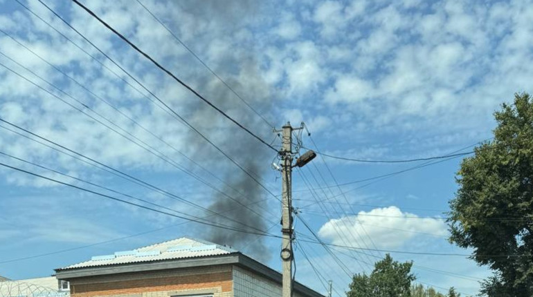 Російські військові обстріляли центр Глухова
