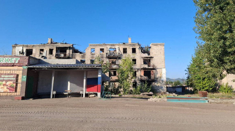"Потрібно отримати талончик". На окупованій Луганщині скаржаться на гумконвої з Татарстану