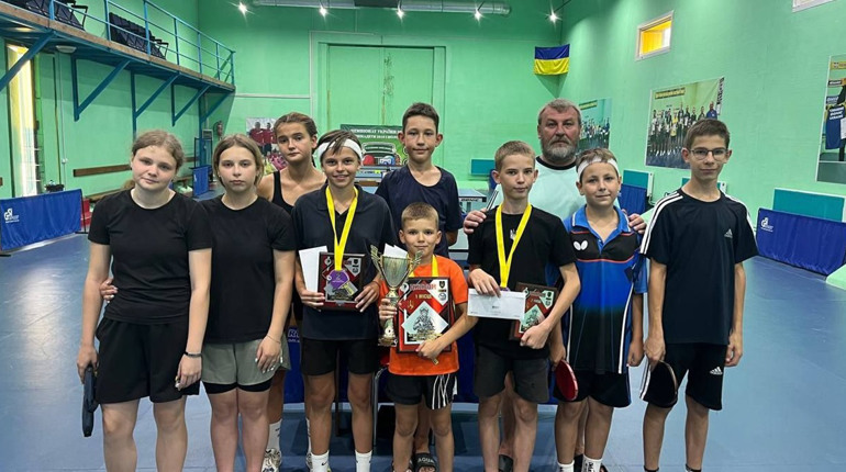 Долинські тенісисти й тенісистки відзначилися на змаганнях в Олександрії