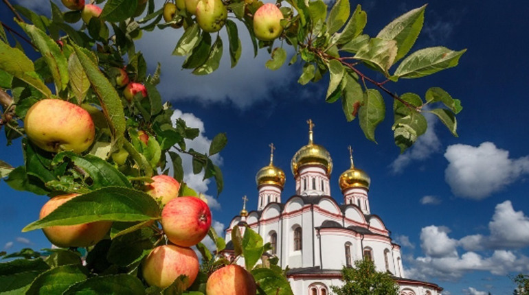 Серпень у церковному календарі: найважливіші релігійні свята місяця