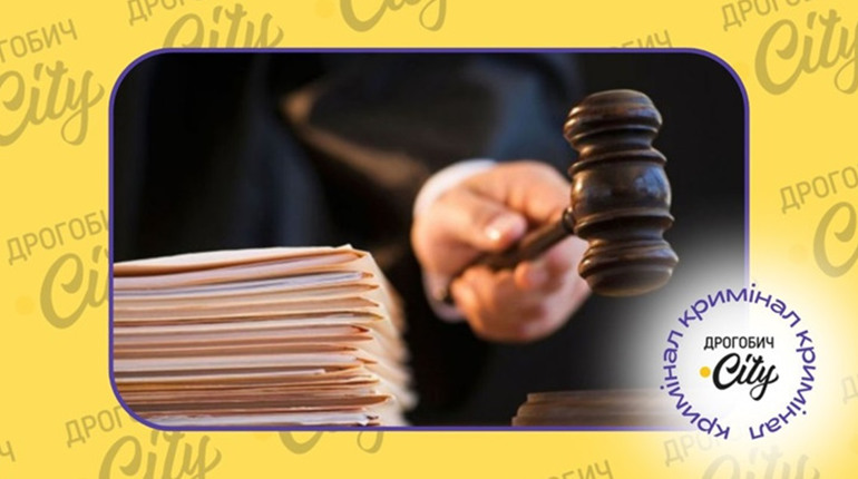 Стоматологу з Трускавця присудили 240 годин громадських робіт через перелом ноги пацієнтки