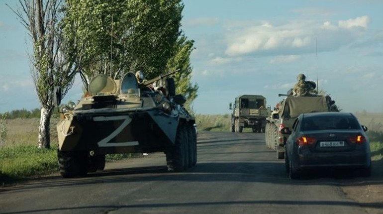 Через загострення, окупанти перекидають техніку на Запорізький напрям: колони йдуть повз Мелітополь