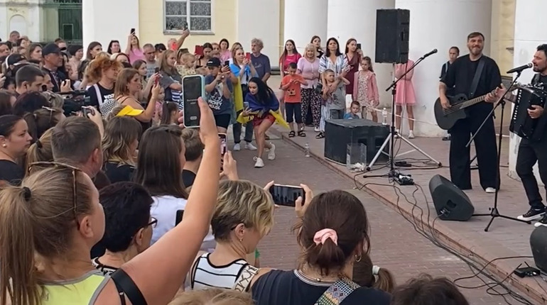 Благодійний концерт Kozak System відбувся у Жовтих Водах: відео