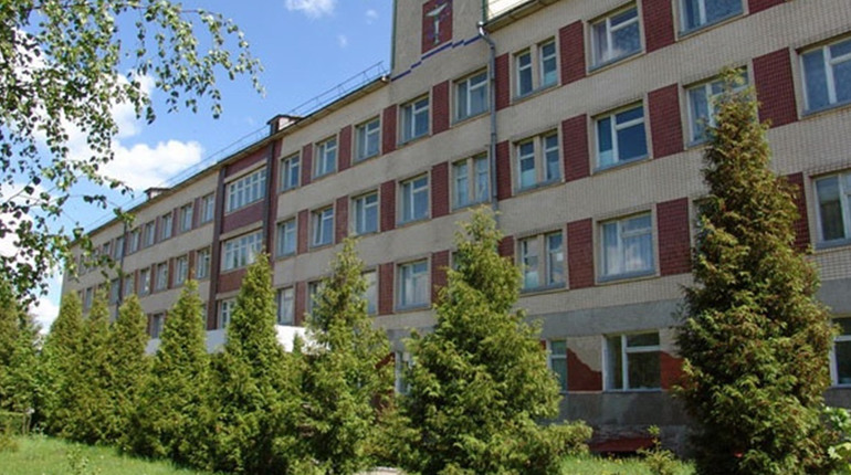 Баранівська міська рада спростувала чутки про закриття інфекційного відділення