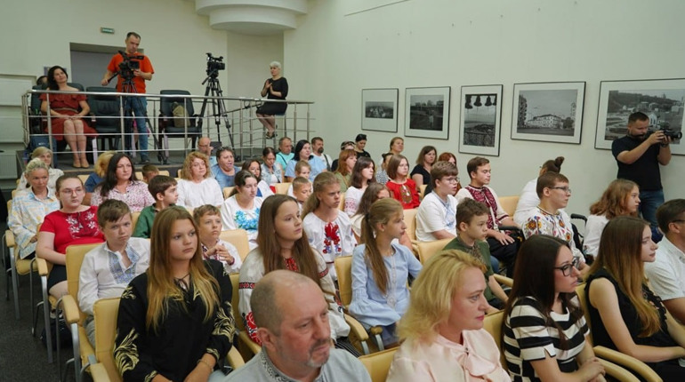 У Києві презентували результати культурно-мистецького проєкту «ДІМ: Дитяча Інклюзивна Медіастудія»