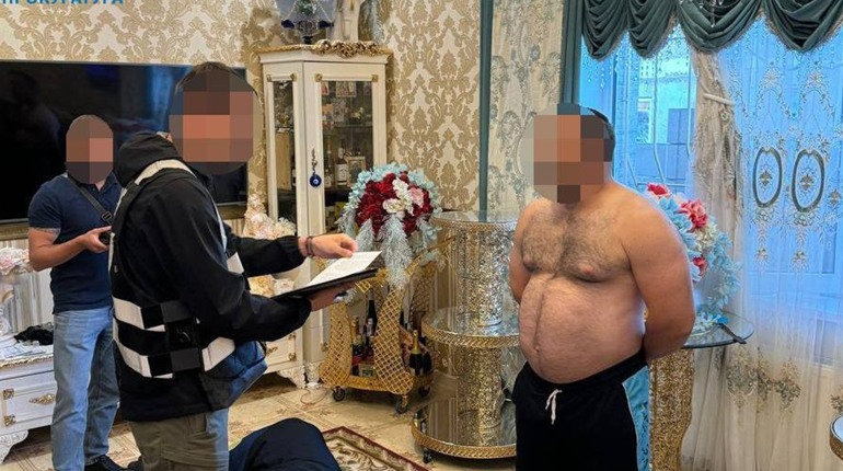 46 млн грн, 67 епізодів шахрайства: жителі Одещини ошукували людей, продаючи авто і дрони для ЗСУ