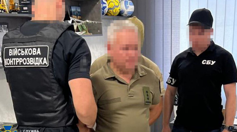 СБУ затримала начальників Бориспільського і Бучанського ТЦК: вилучили 1,2 млн доларів