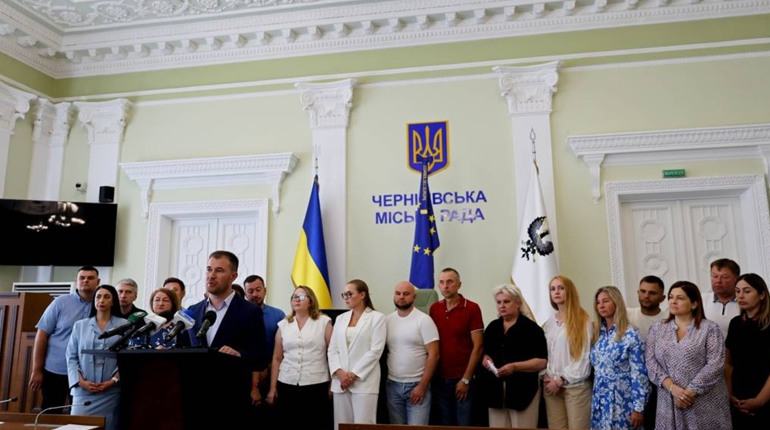 У Чернігові зірвано сесію міської ради через втручання ТЦК: в.о. мера звернувся до СБУ