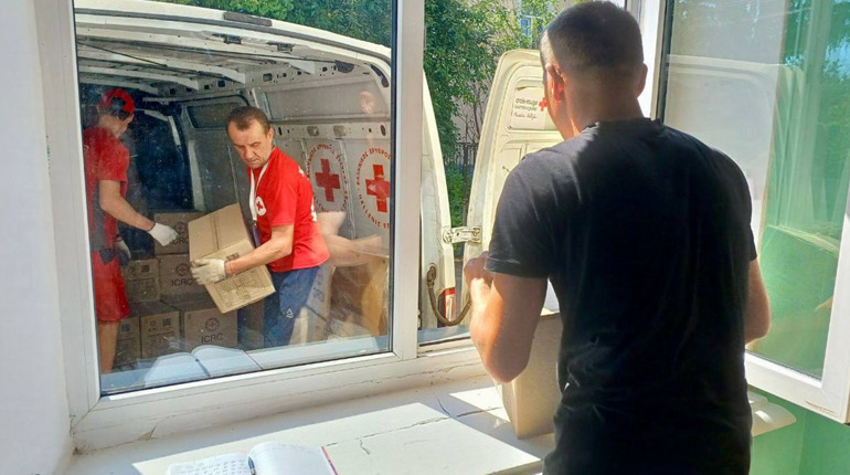 Благодійники Червоного Хреста надали допомогу жителям Глухівської громади
