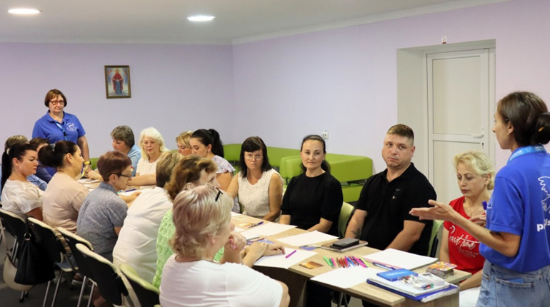 У Покрові відбувся тренінг від «Проліски» для соцпрацівників з профілактики емоційного вигорання