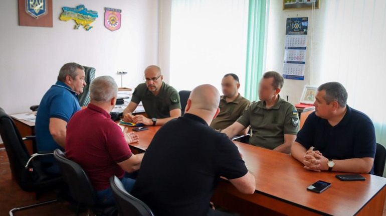 У Марганці обговорили співпрацю ЗСУ та місцевої влади на нараді з народним депутатом