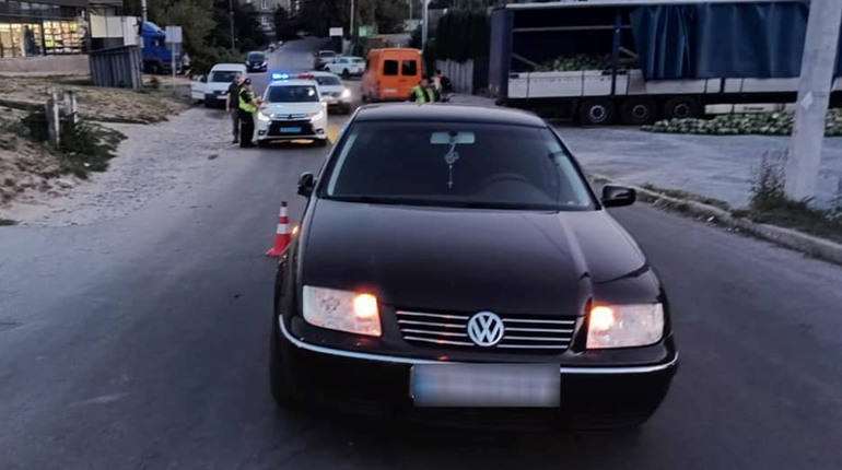 Дорожньо-транспортна пригода в Звягелі: 7-річна дитина отримала травми після наїзду автомобіля