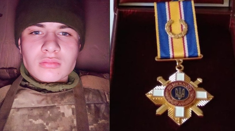 Нагороджено посмертно: орден Анатолія Пака із Халчі отримали батьки полеглого Героя