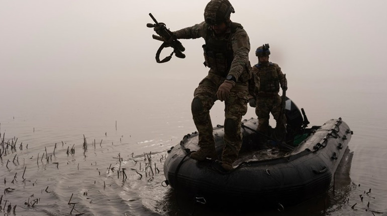 Російські війська не зменшують свою чисельність на лівобережжі Херсонщини — експерт