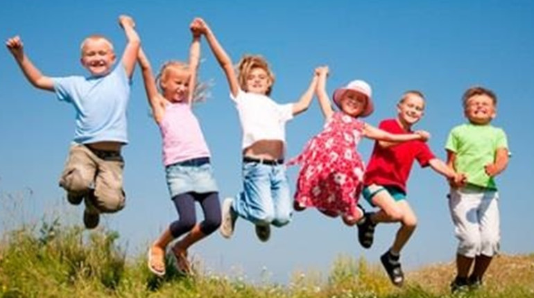 Літній відпочинок-2024. В Луганській ОВА відзвітували про кількість дітей, які оздоровилися влітку