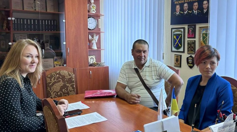 Родина, яка рятує дитячі долі: у Звягелі з'явилася четверта патронатна сім'я