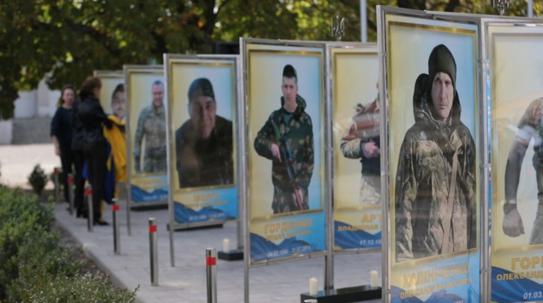 У Червоногригорівці відкрили "Алею пам'яті та слави" загиблих захисників громади