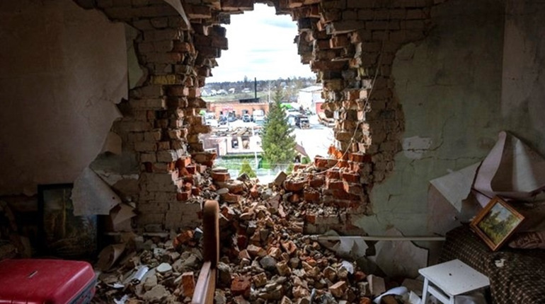 "Відновлення" зруйнованого житла. На Луганщині окупанти вкотре обіцяють капремонт будинків