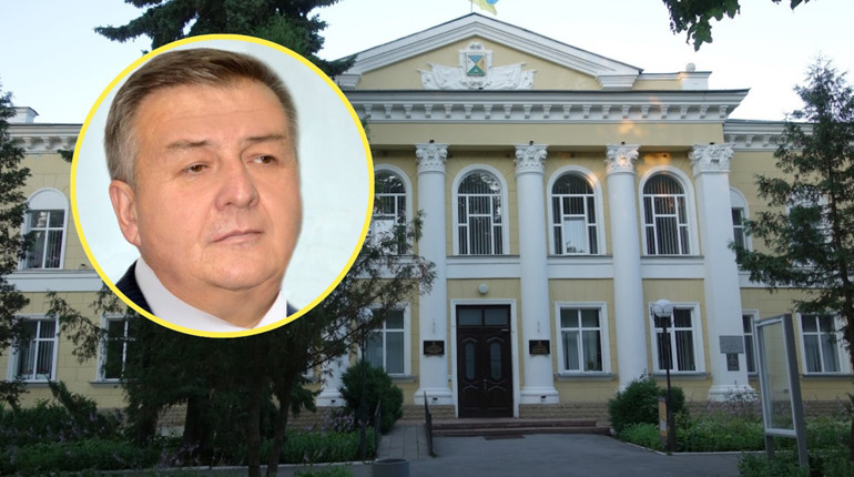 Іще один депутат Глухівської міськради склав повноваження